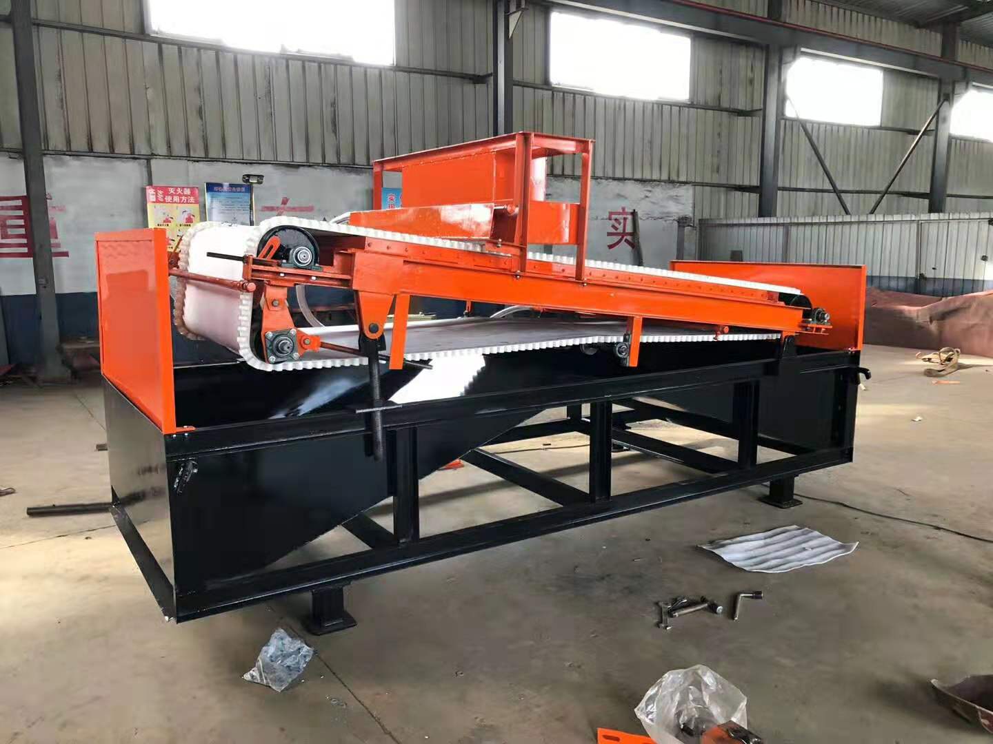 磁選機,除鐵器,渦電流分選機,永磁滾筒,磁選設備,山東燁凱磁電